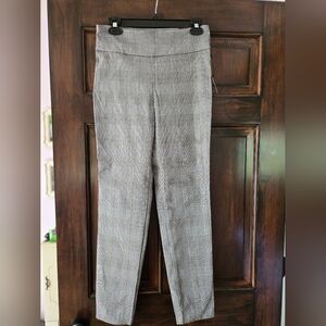 Gray Women's Plaid Pants, Jeggins, Leggins, Stretch NEW